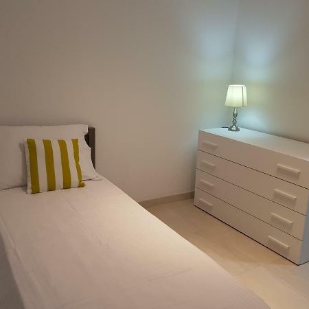 36 Triq Luigi Preziosi Apartment St. Paul's Bay Bagian luar foto