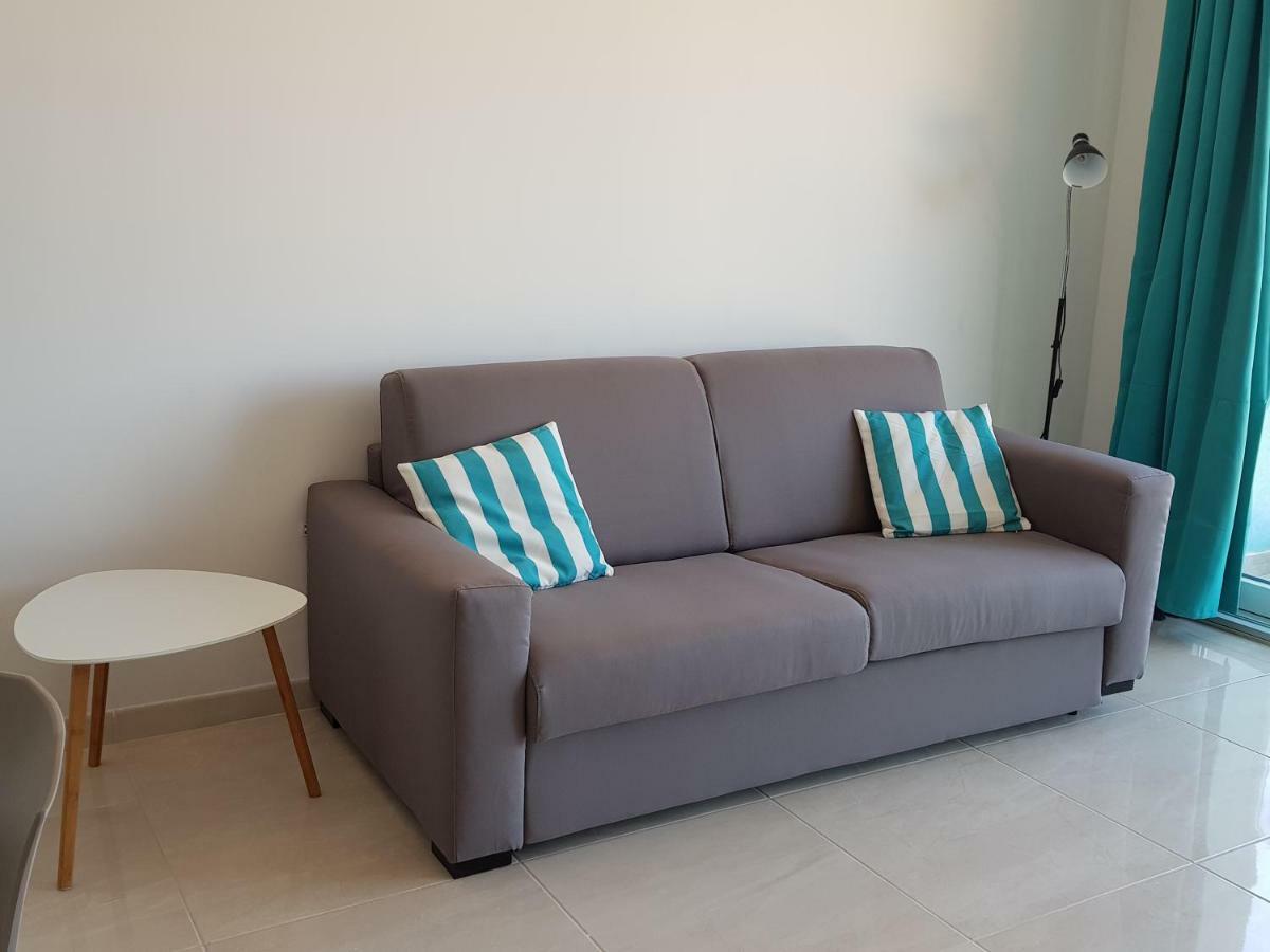 36 Triq Luigi Preziosi Apartment St. Paul's Bay Bagian luar foto